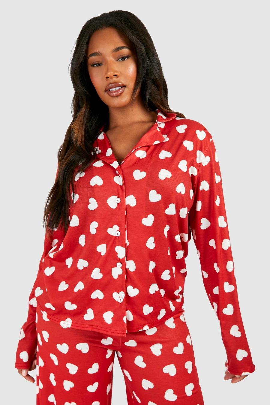 Camisa Plus de pijama de manga larga con botones y estampado de corazones aterciopelados, Red image number 1