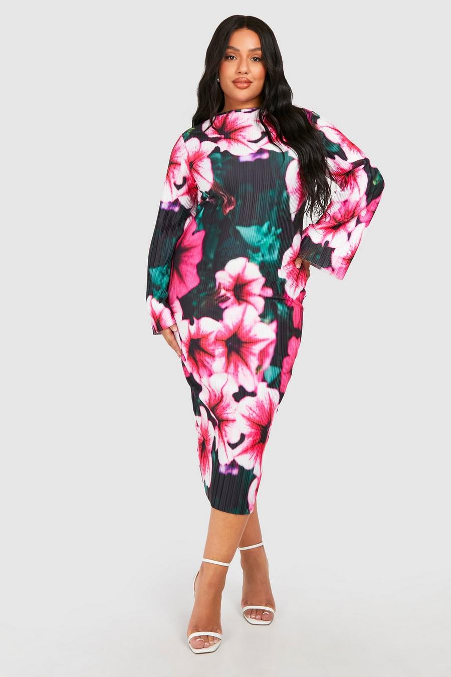 Vestito longuette Plus Size plissettato con stampa a fiori e maniche svasate, Black image number 1