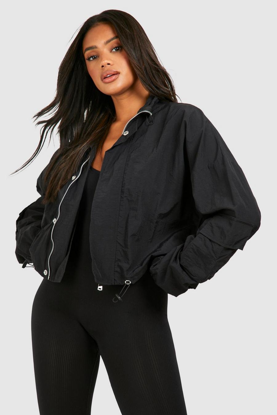 Chaqueta con cuello alto y alamar, Black