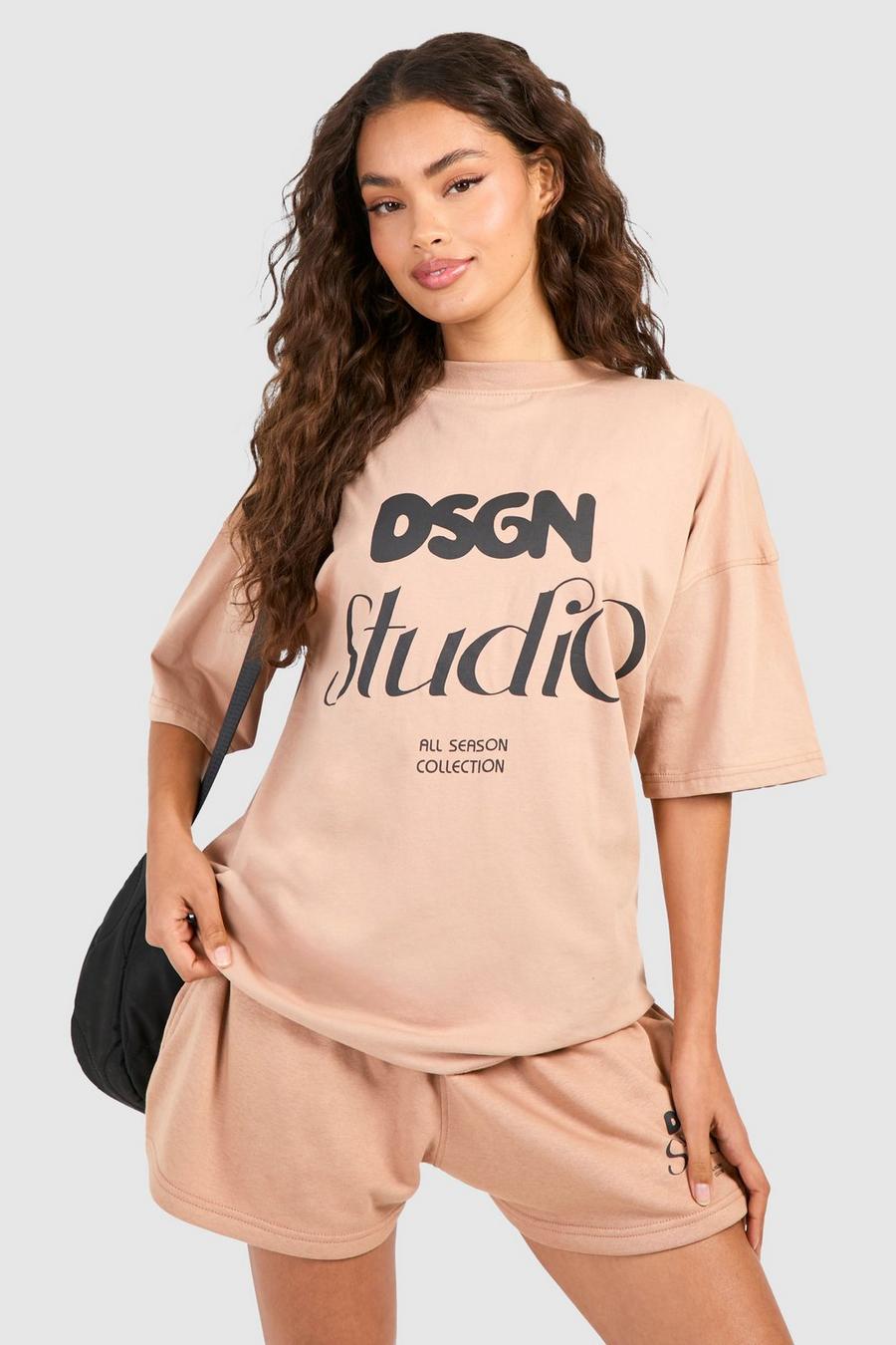 Set T-shirt oversize Dsgn Studio con stampa a bolle & pantaloncini, Taupe image number 1