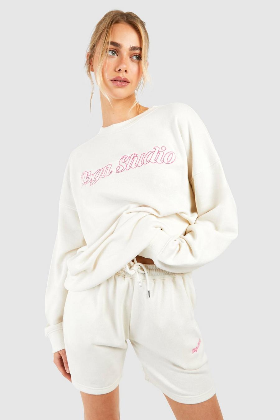 Oversize Sweatshirt mit Dsgn Studio Schriftzug, Ecru