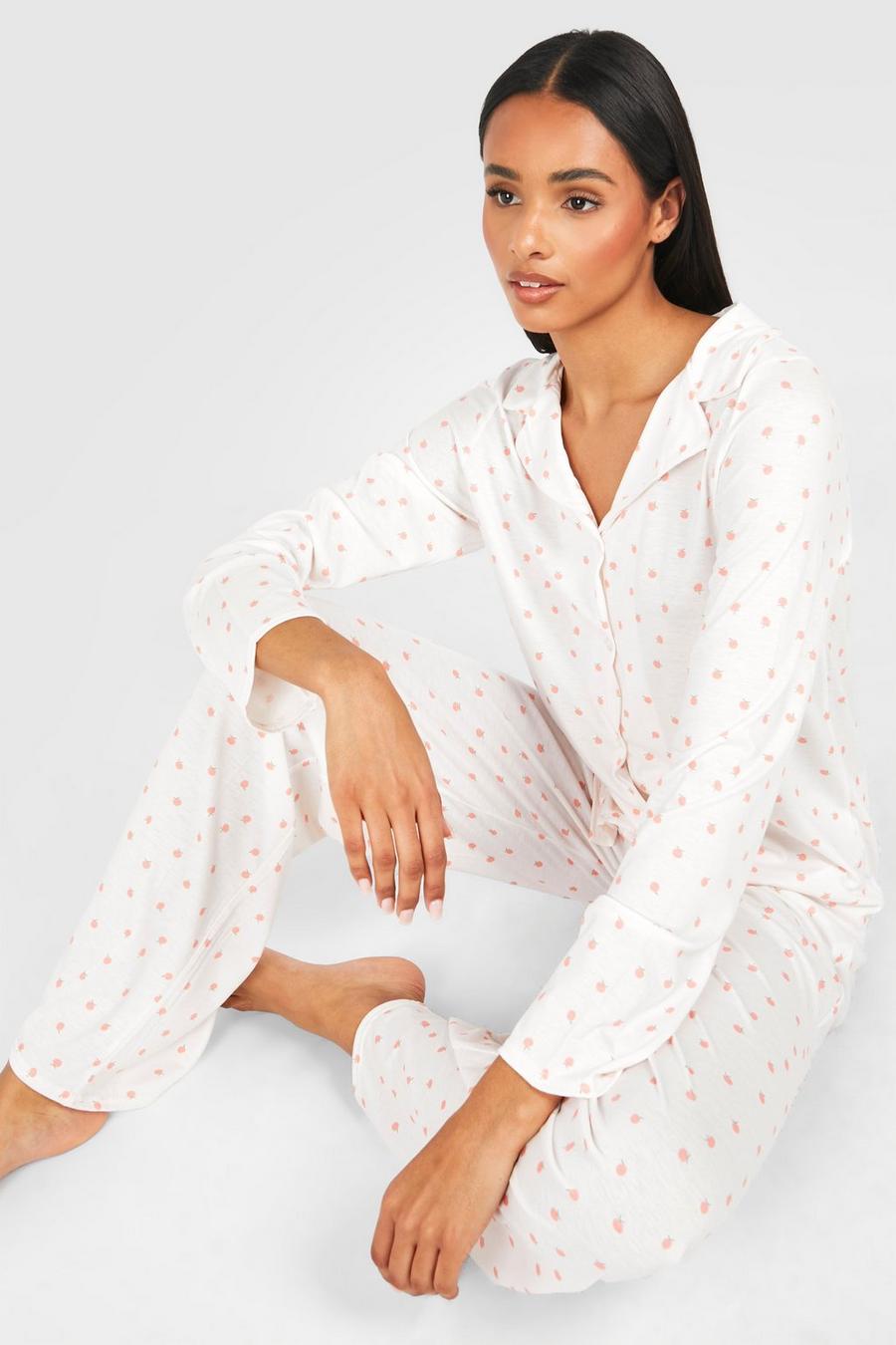 Pijama Tall de pantalón largo y camisa con estampado de melocotones, White