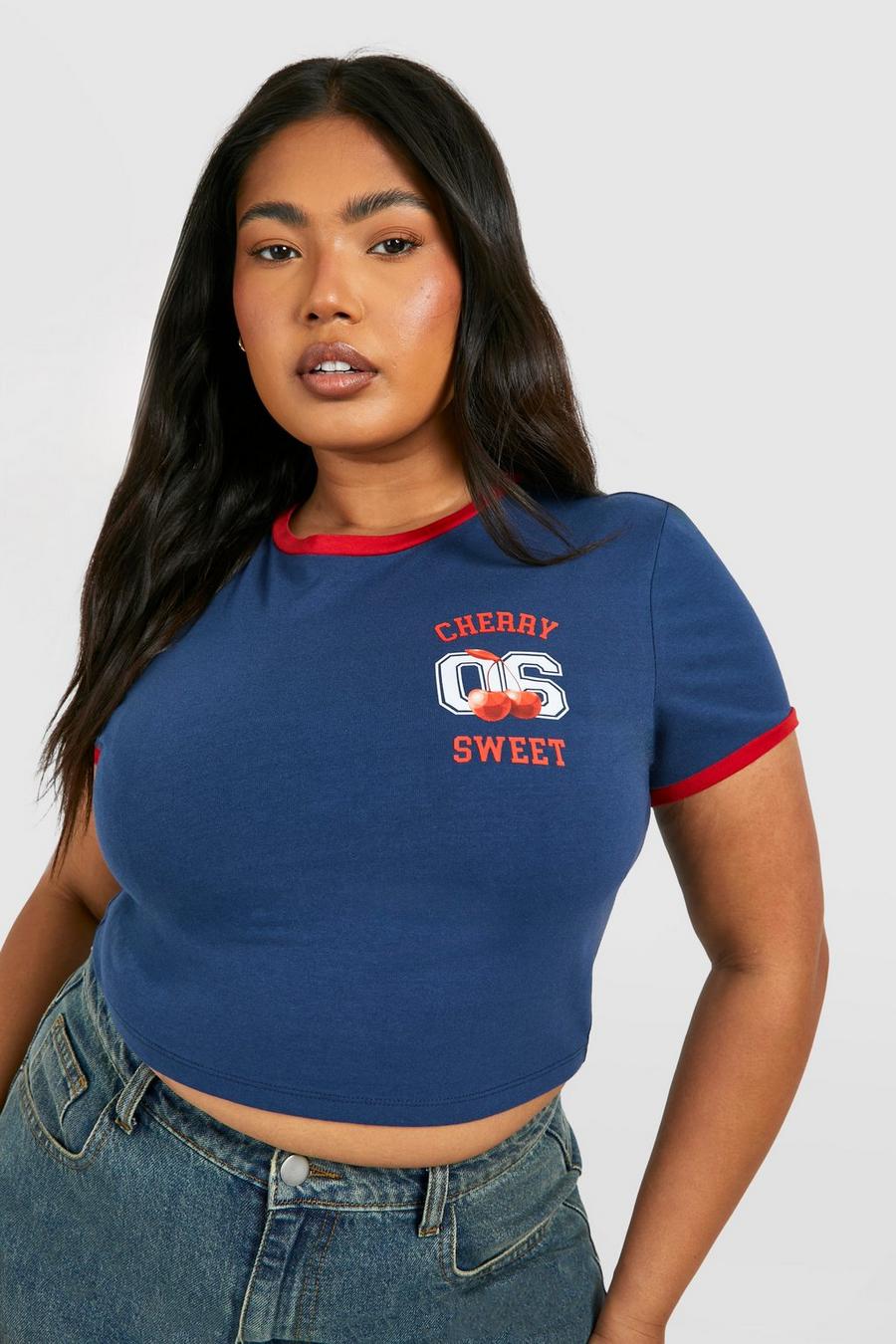 Camiseta Plus con ribetes en los filos y estampado Cherry Sweet, Navy image number 1