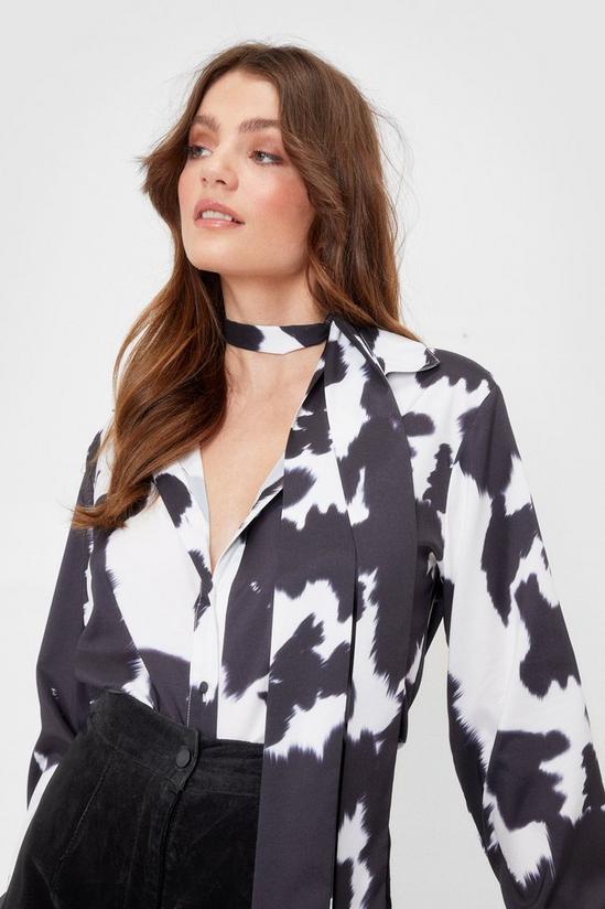 NastyGal Moo-ves in Her Own Way Satin Cow Tie Shirt 3
