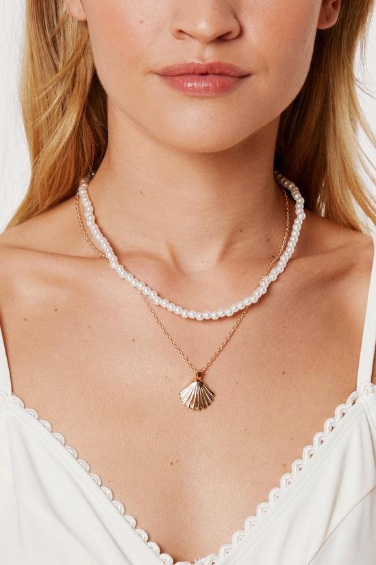 NastyGal Layered Pearl Inspired Shell Pendant Necklace 2