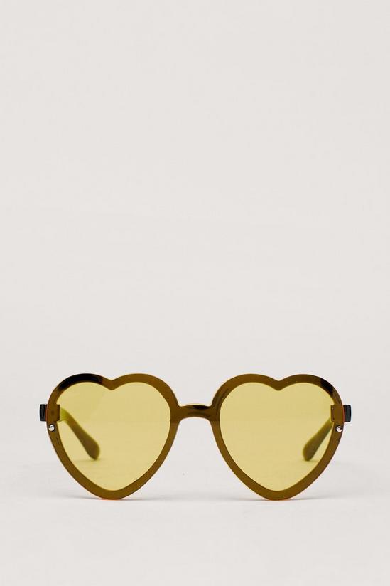 NastyGal Oversized Tinted Heart Frame Sunglasses 3