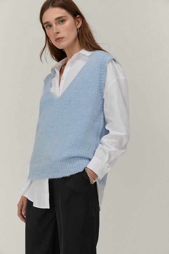 NastyGal Soft Knit V Neck Sleeveless Tank Sweater Vest 1