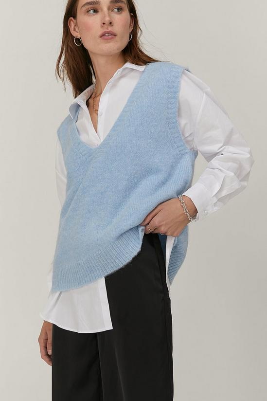 NastyGal Soft Knit V Neck Sleeveless Tank Sweater Vest 2