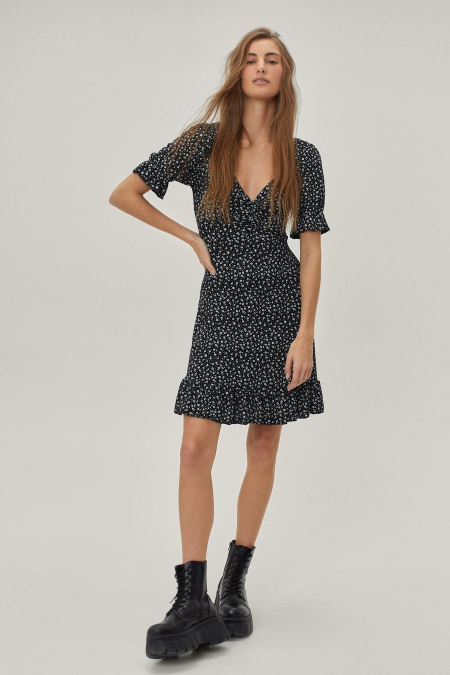 Ditsy Floral Lace Up Mini Smock Dress image number 1