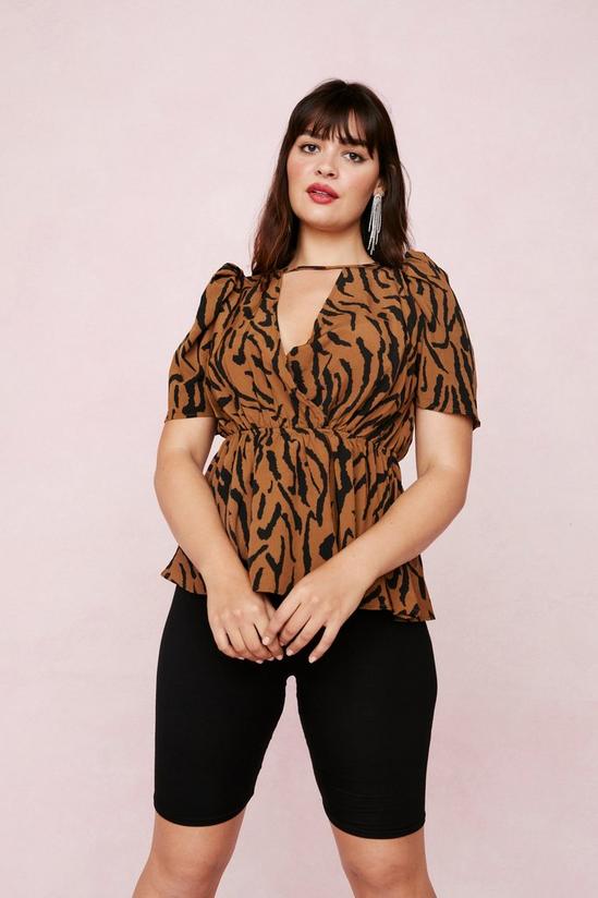 NastyGal Only Got Eyes For You Plus Tiger Puff Sleeve Blouse 1