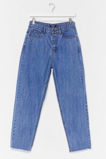 In Raw of You High-Waisted Mom Jeans mid blue