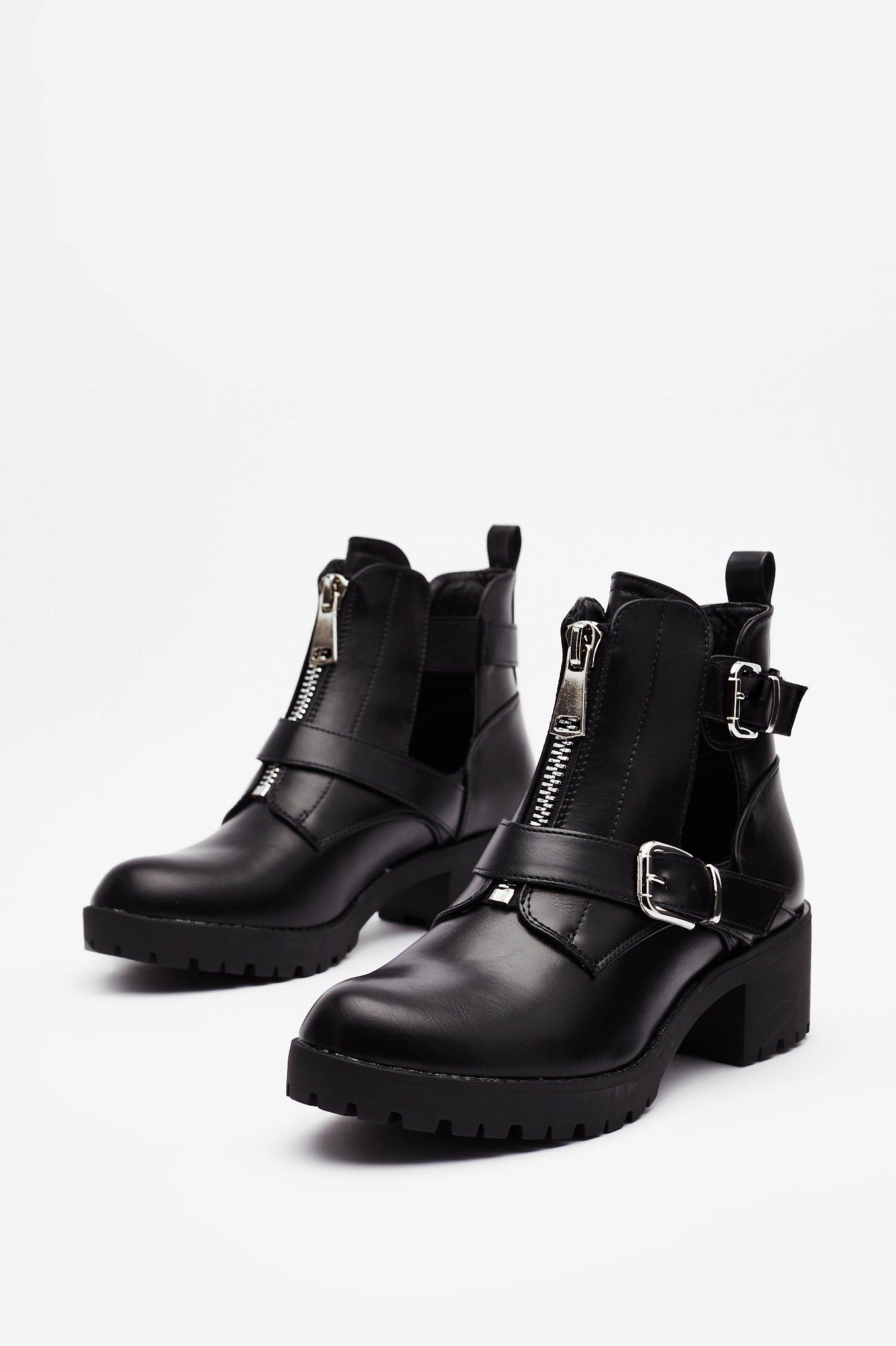 Cut out buckle boots sale