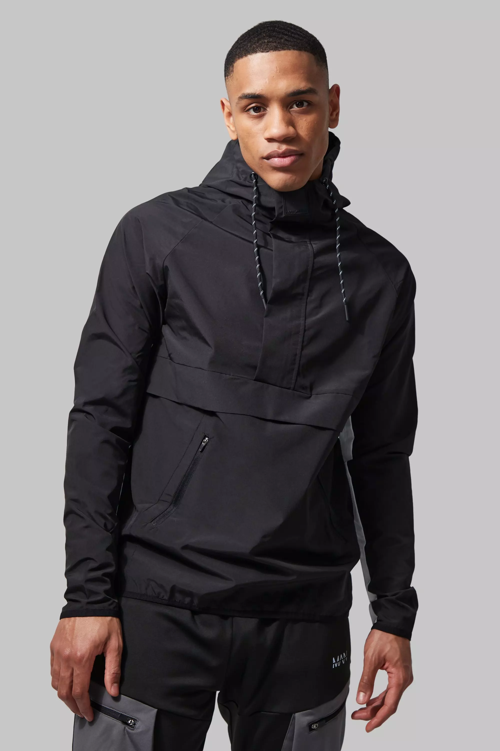 Colour clearance block windbreaker