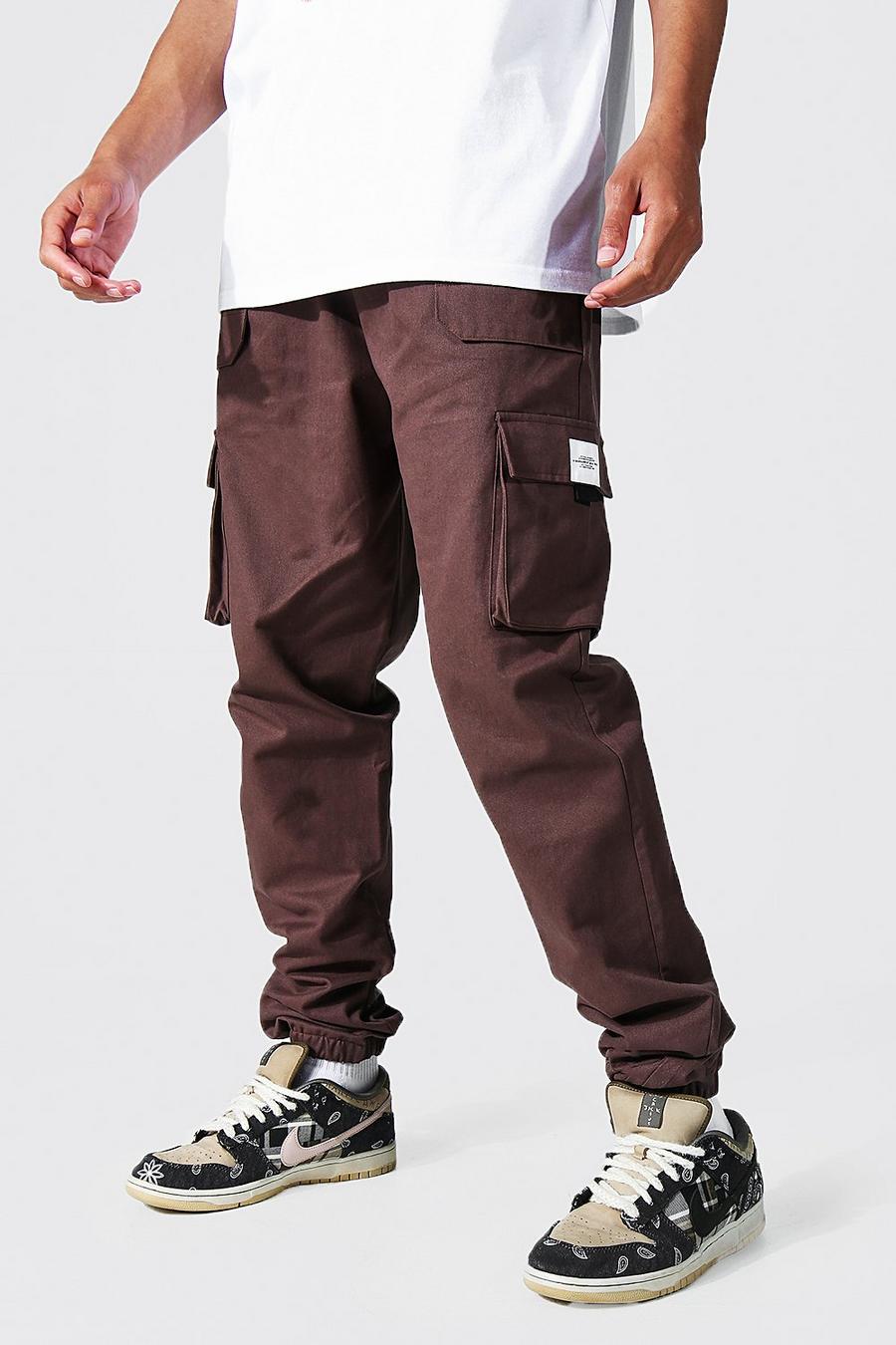 Pantalón deportivo Tall cargo de sarga con cinturón y etiqueta, Chocolate marrone image number 1