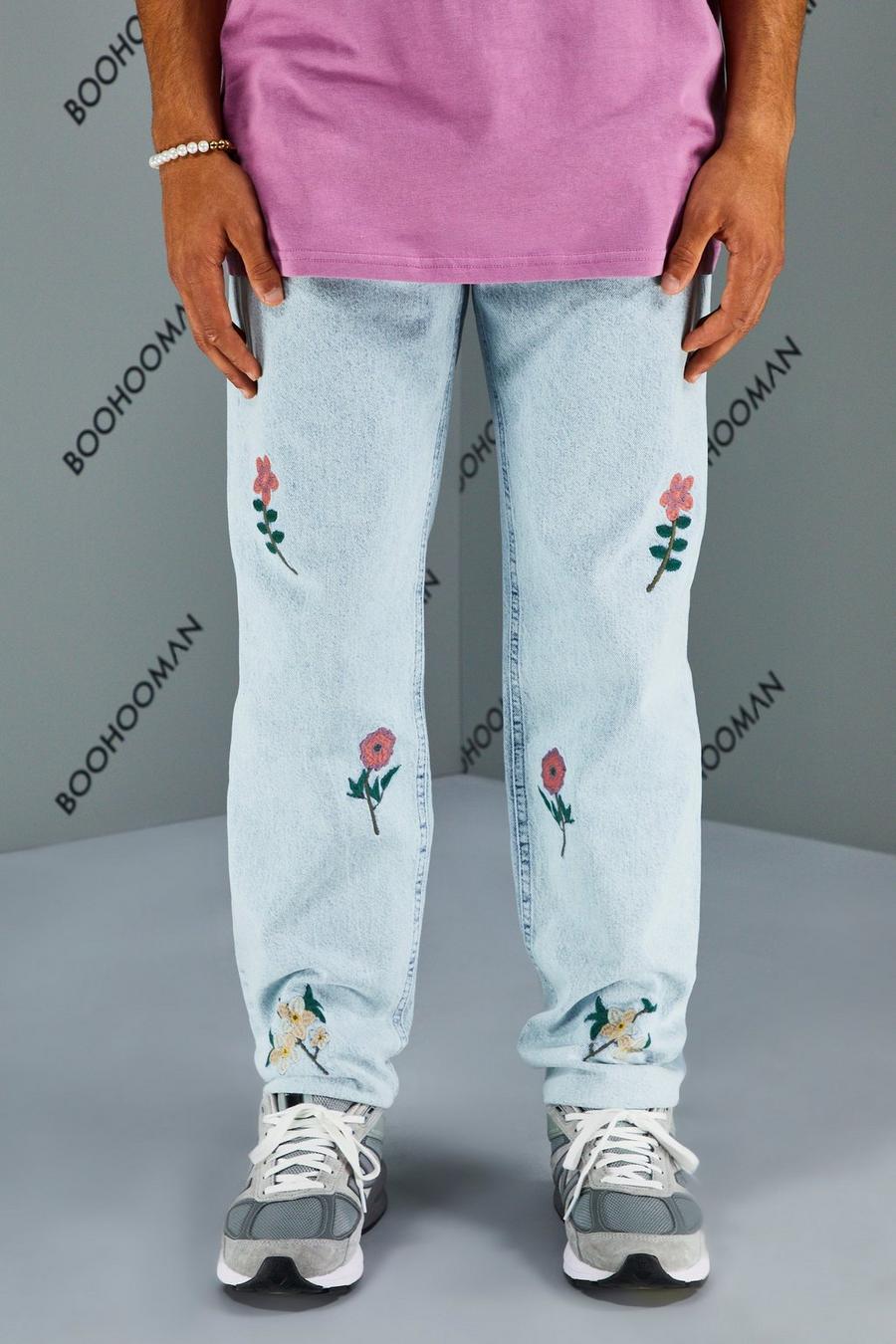 Ice blue Jeans med blommor och ledig passform image number 1