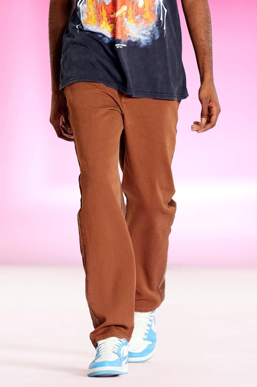 Chocolate brun Jeans med raka ben och manchesterpaneler image number 1