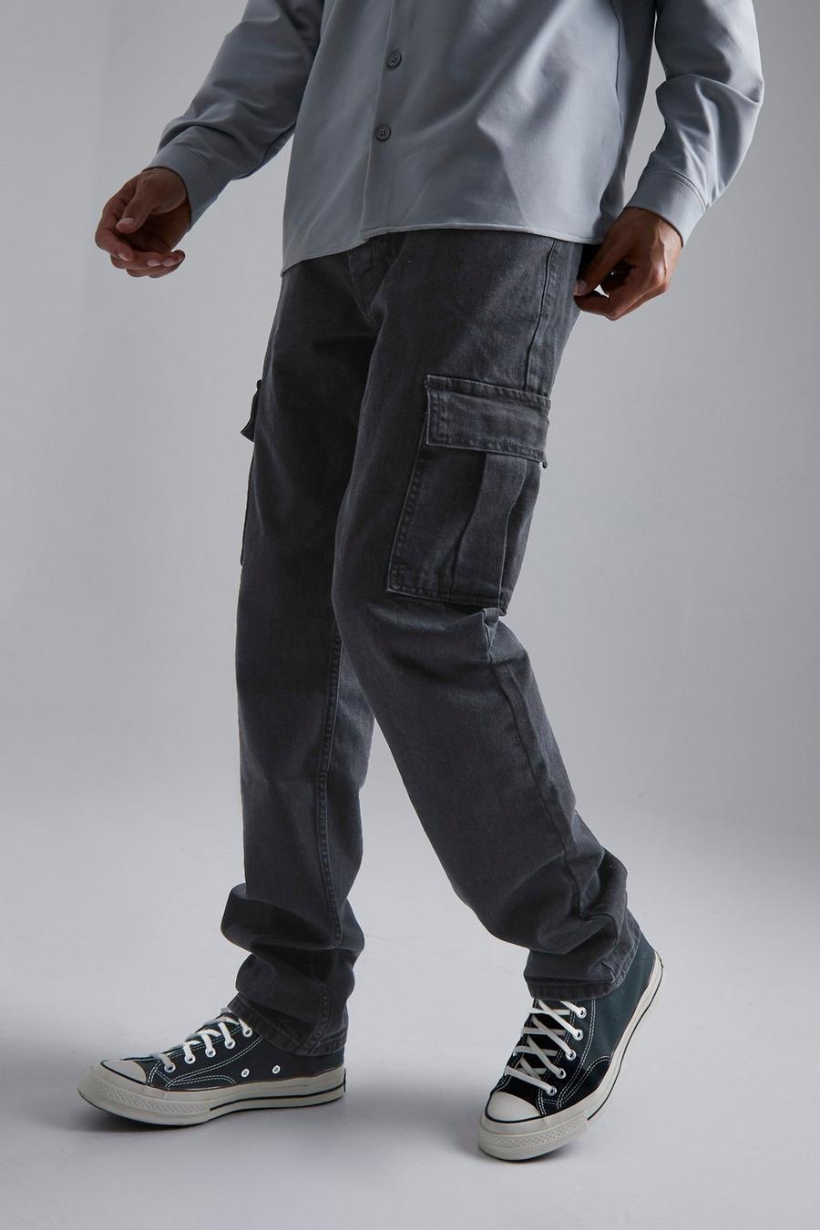 שחור דהוי ג'ינס קרגו בגזרה ישרה עם רוכסן בצד ומכפלת לגברים גבוהים image number 1