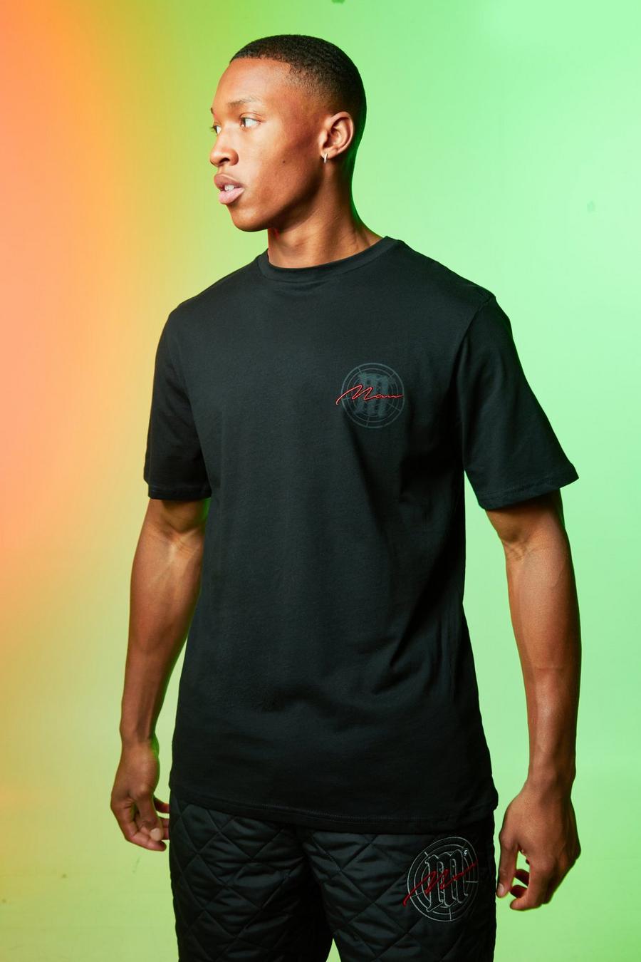 Man T-Shirt mit Stickerei und Schriftzug in Brusthöhe, Schwarz black image number 1