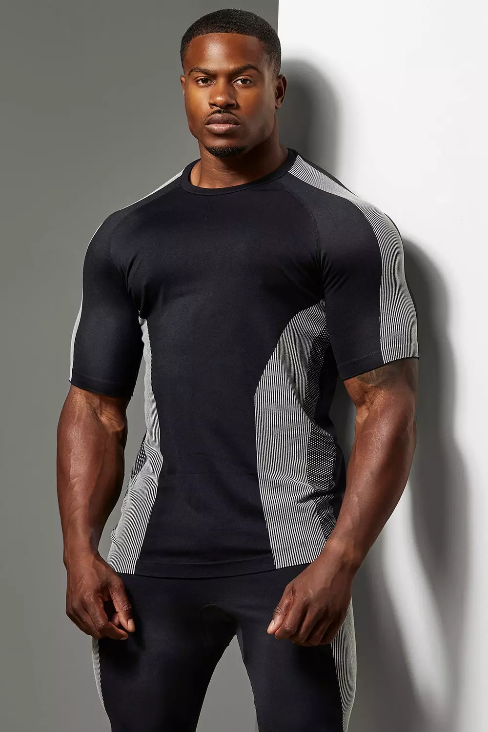 Seamless T-Shirt