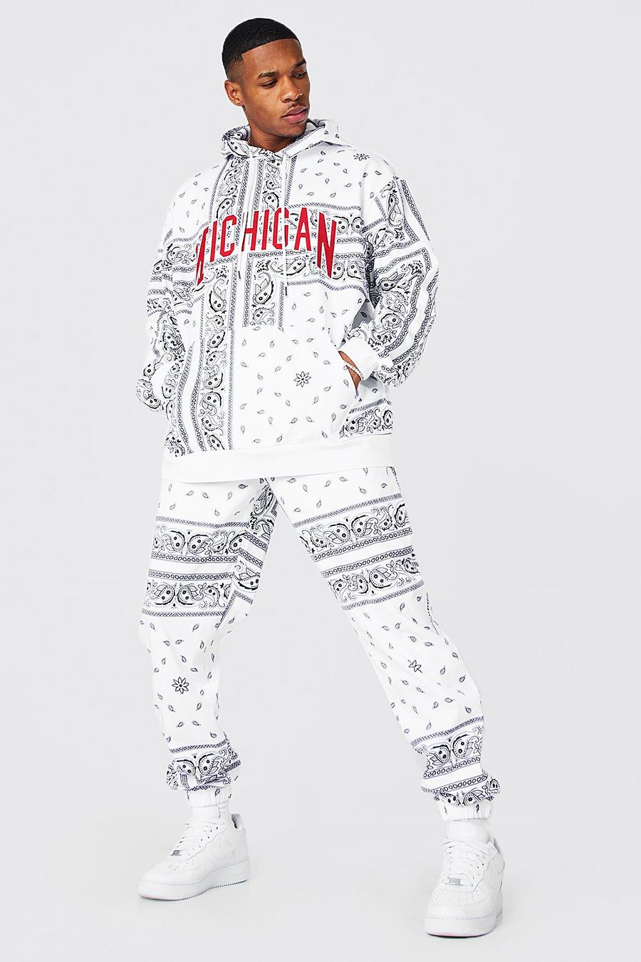 Tuta sportiva oversize in fantasia a bandana con cappuccio e scritta Michigan, White bianco image number 1