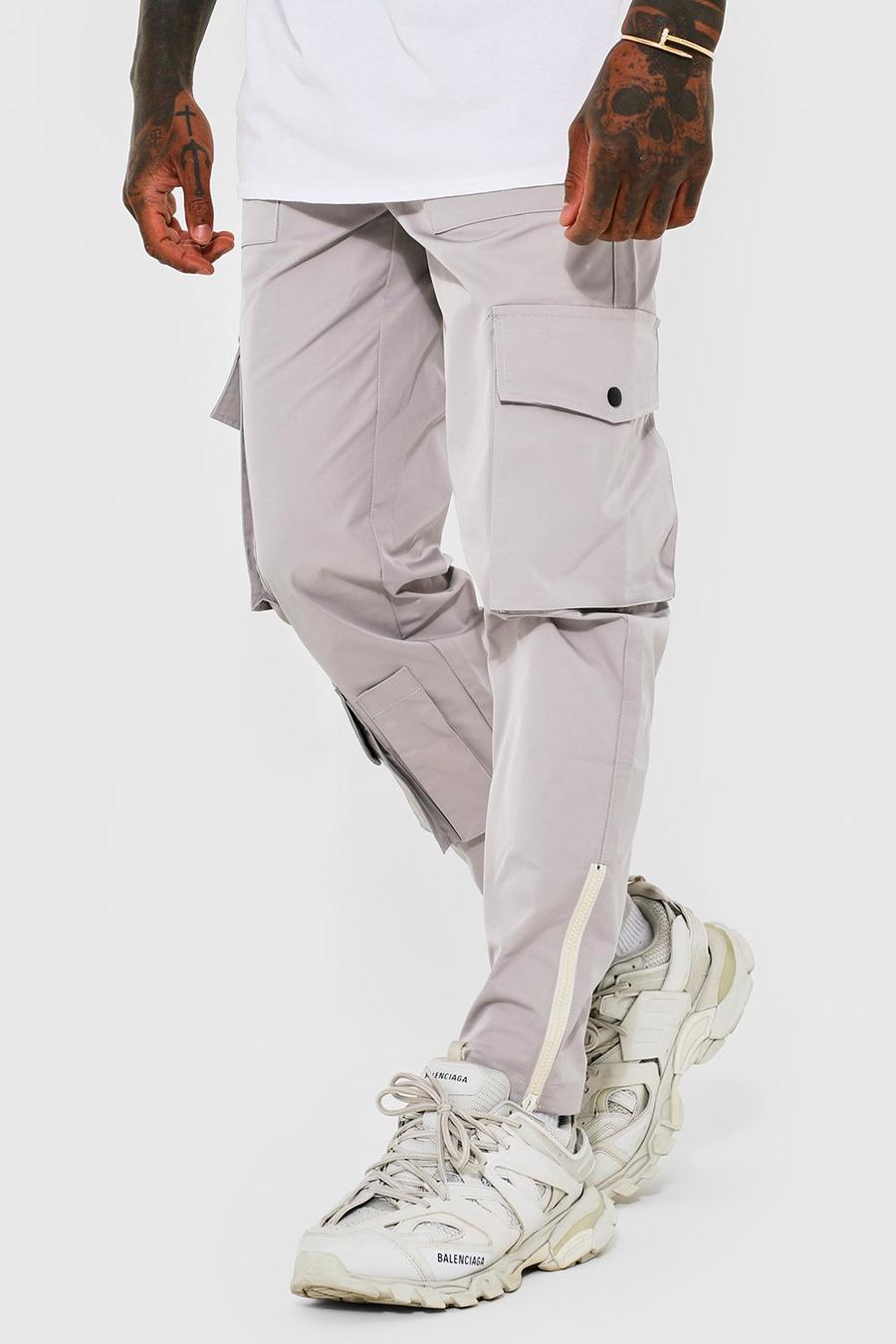 Pantalón MAN de tela shell con multibolsillos cargo, Light grey image number 1