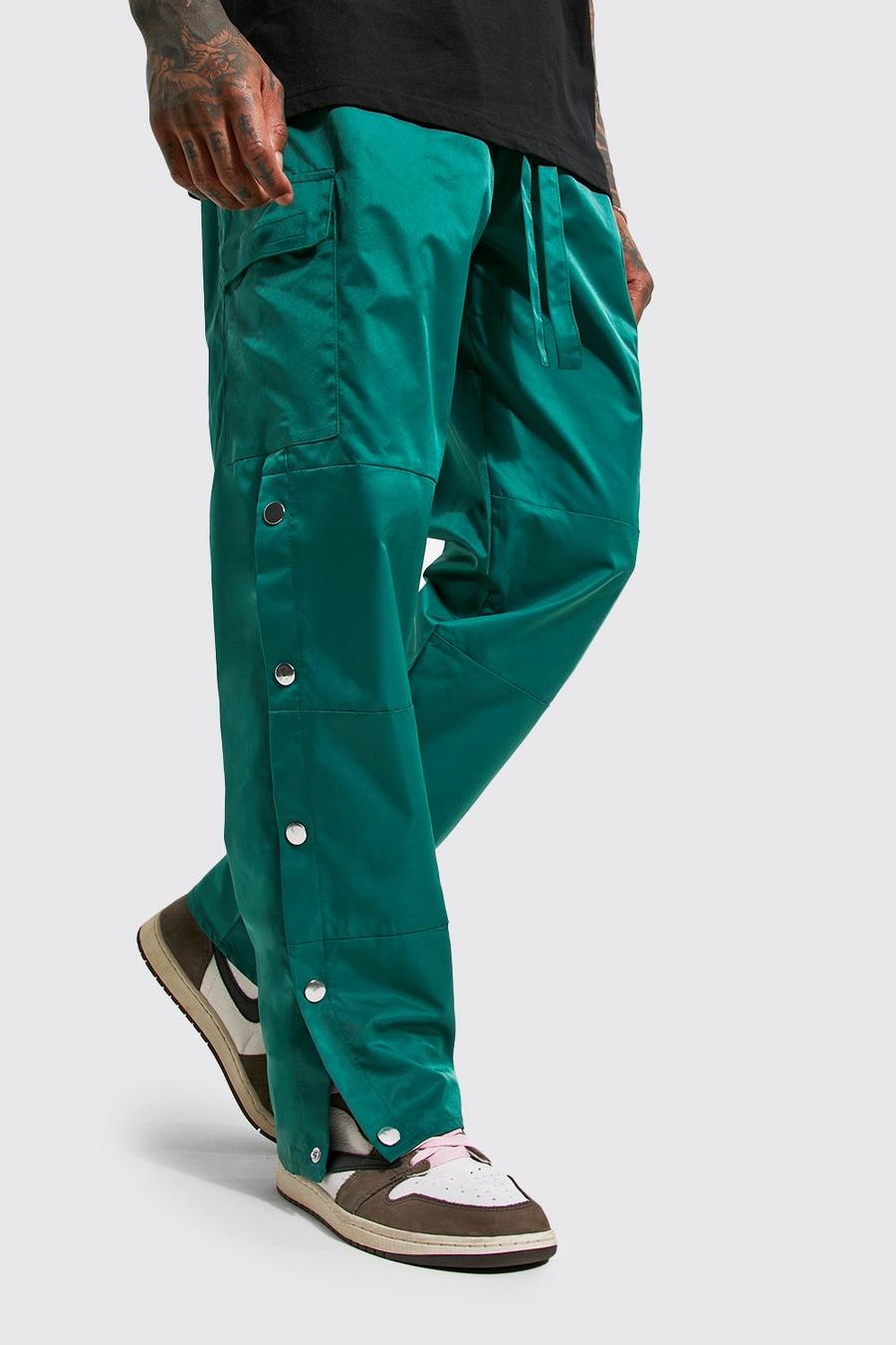 Green grön Official Man Straight Leg Cargo Trousers image number 1