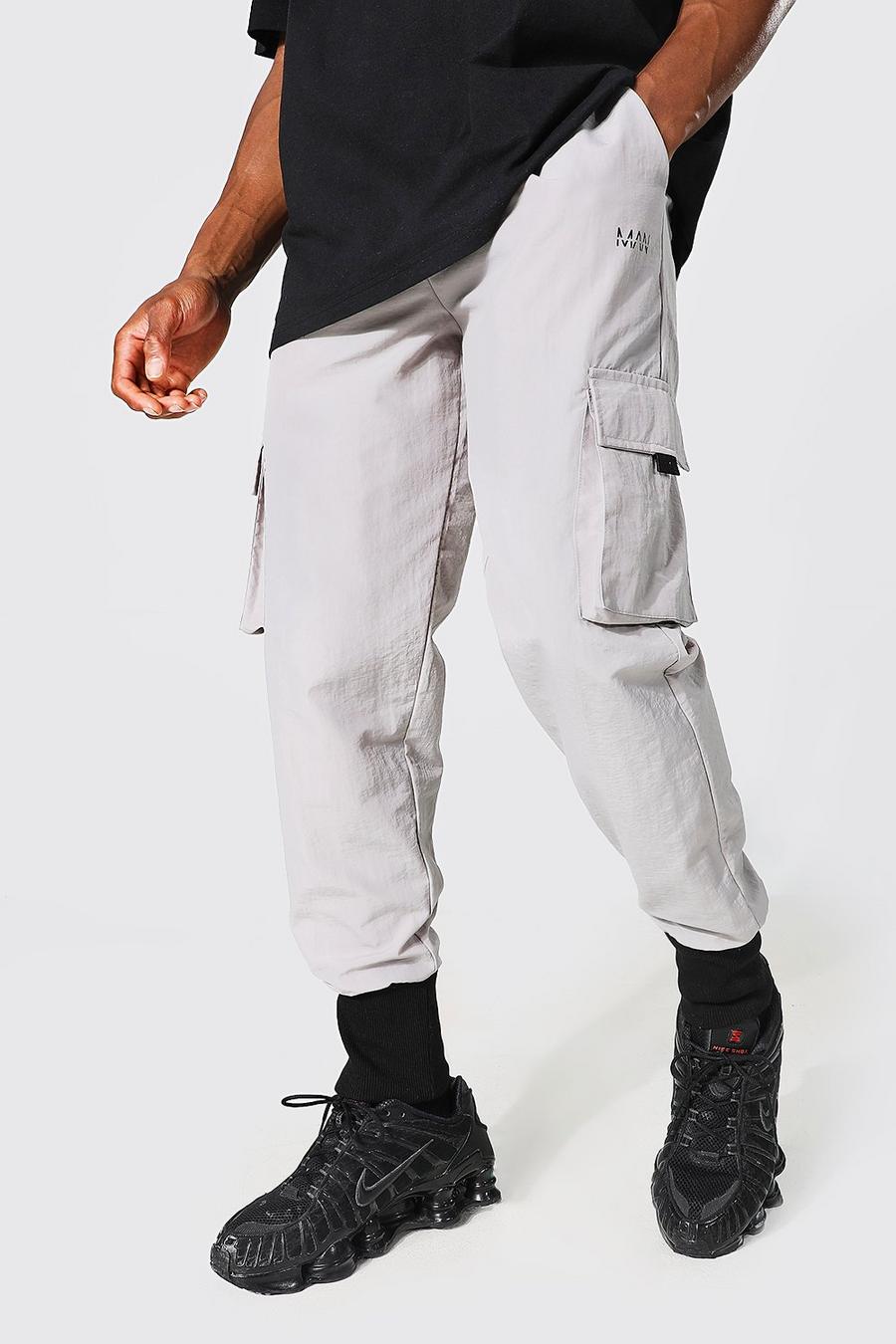 Grey grå Man Deep Cuff Cargo Trousers image number 1