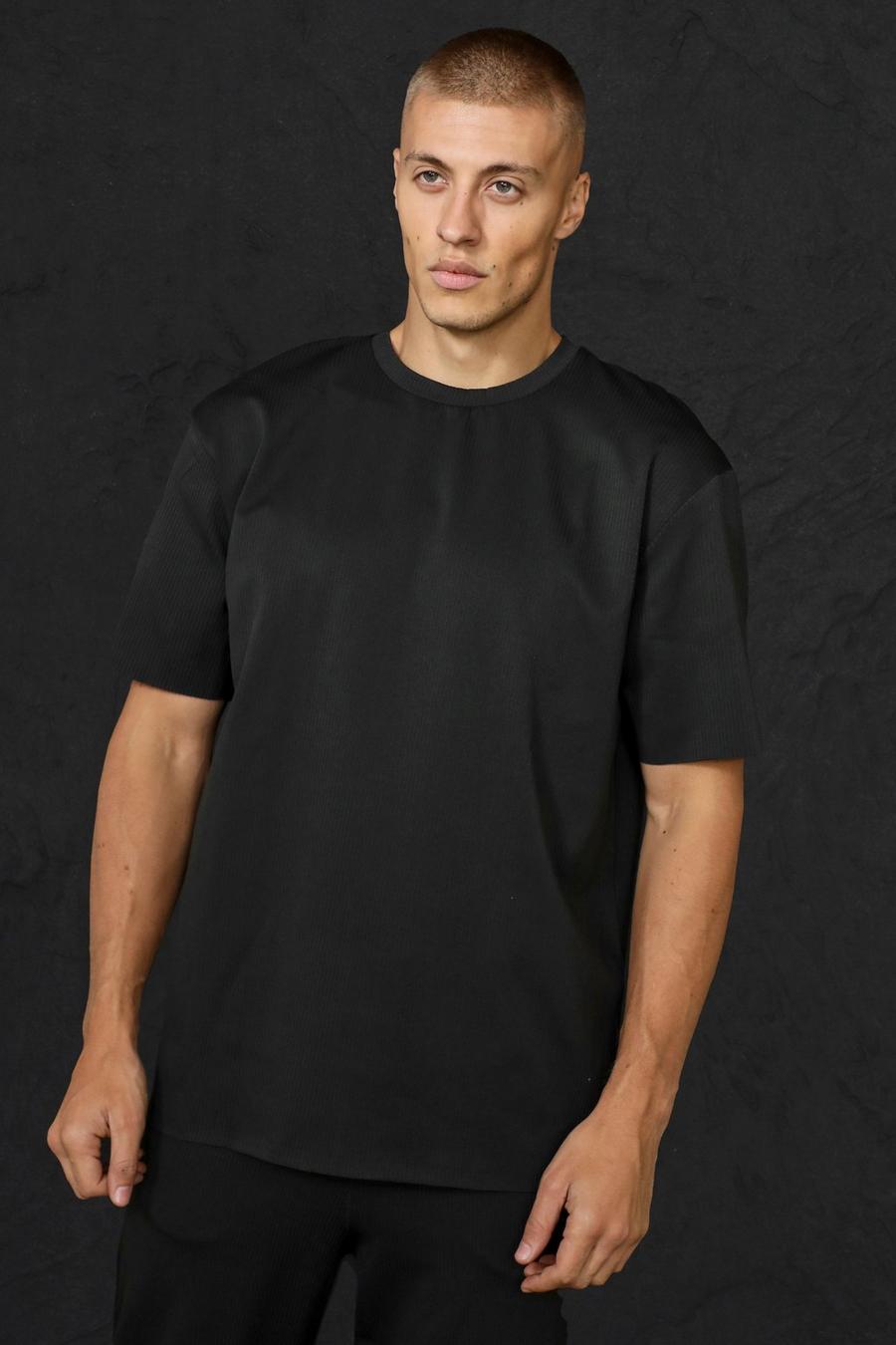 Black Pleated Crew Neck T-shirt image number 1