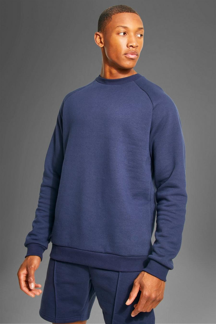 Navy marinblå MAN Active Sweatshirt med raglanärm image number 1