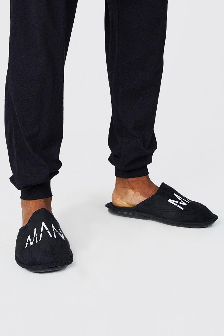 Zapatillas con bordado MAN, Black image number 1