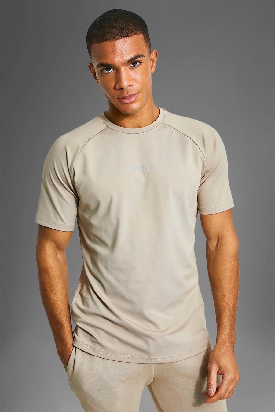 T-shirt Man Active Gym per alta performance con maniche raglan, Beige image number 1