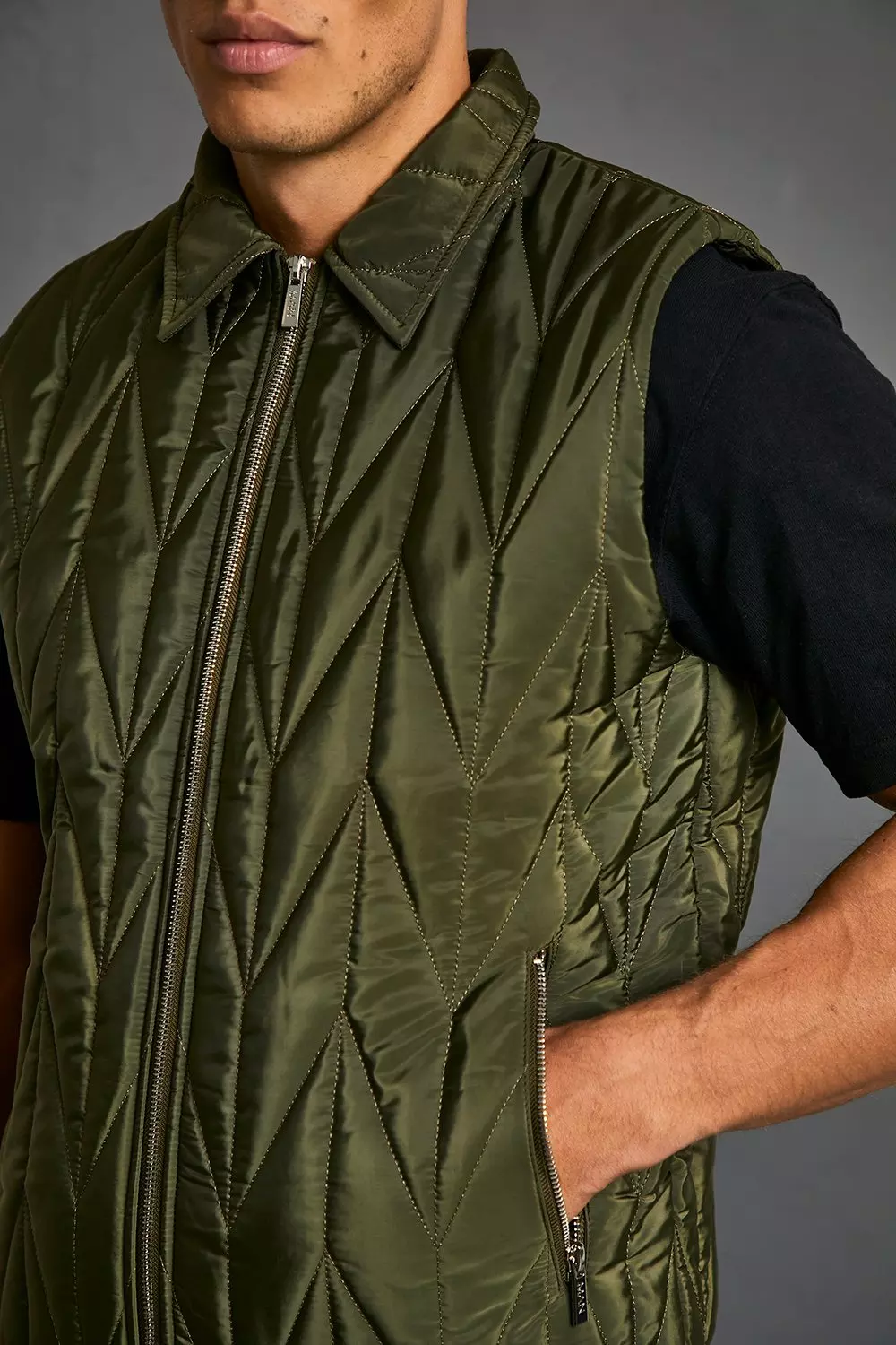 Khaki جاليه مبطن صورة بديلة