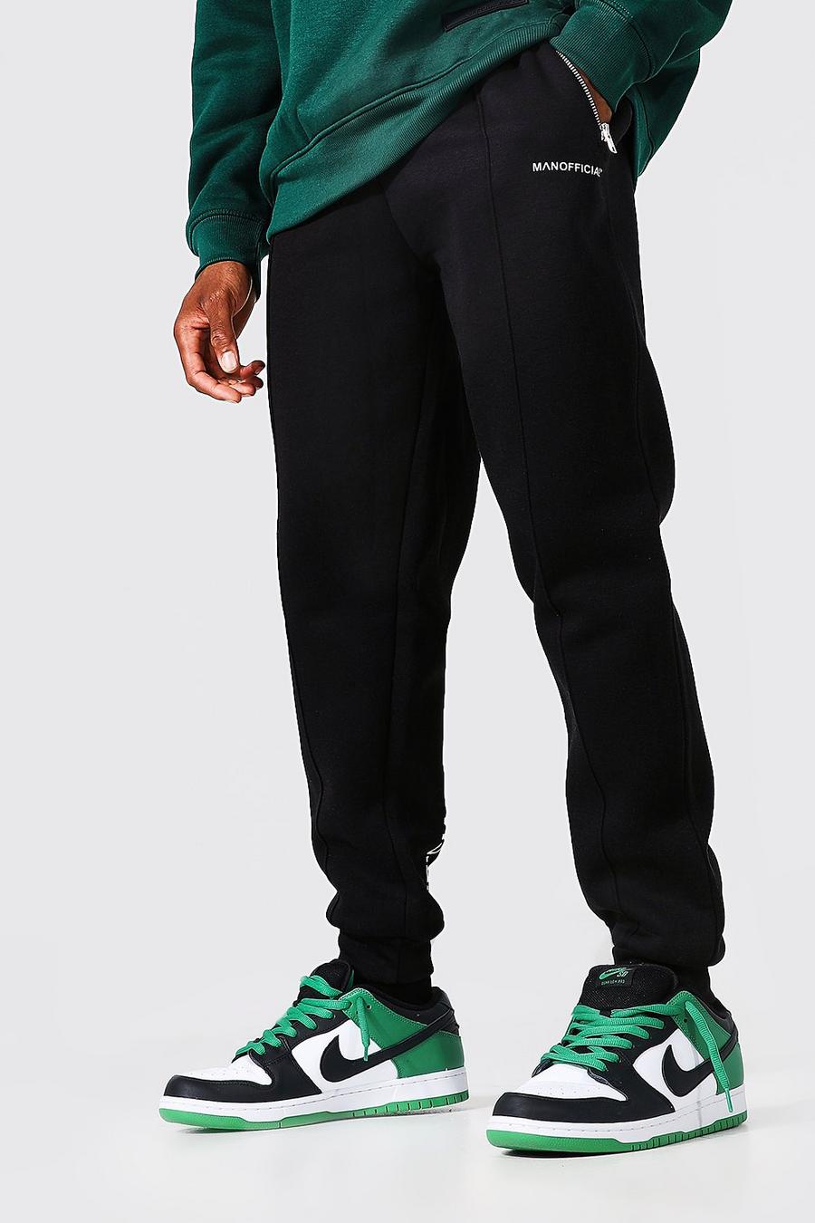 שחור מכנסי ריצה עם קפל והדפס Man Official בגב image number 1