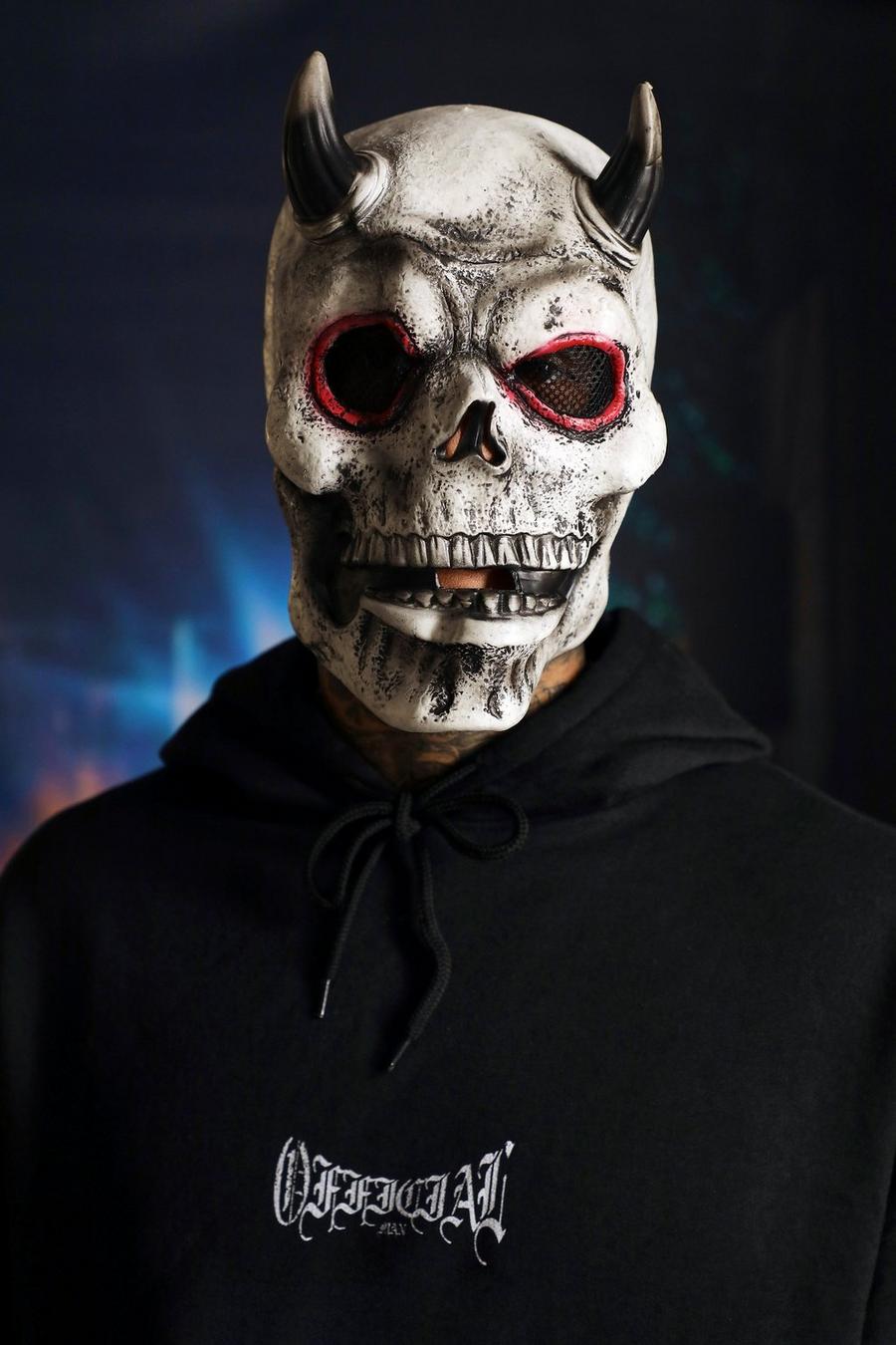 White weiß Demon Skull image number 1