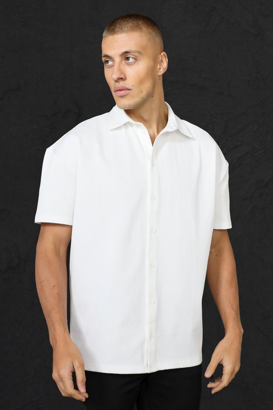 White Oversized Geplooid Overhemd Met Korte Mouwen image number 1