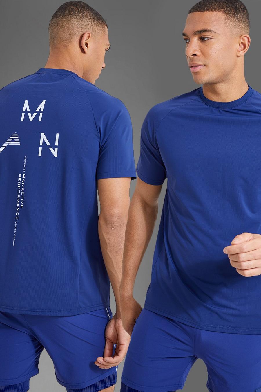 Navy marine Man Active Gym Reflective Back Print T-Shirt image number 1