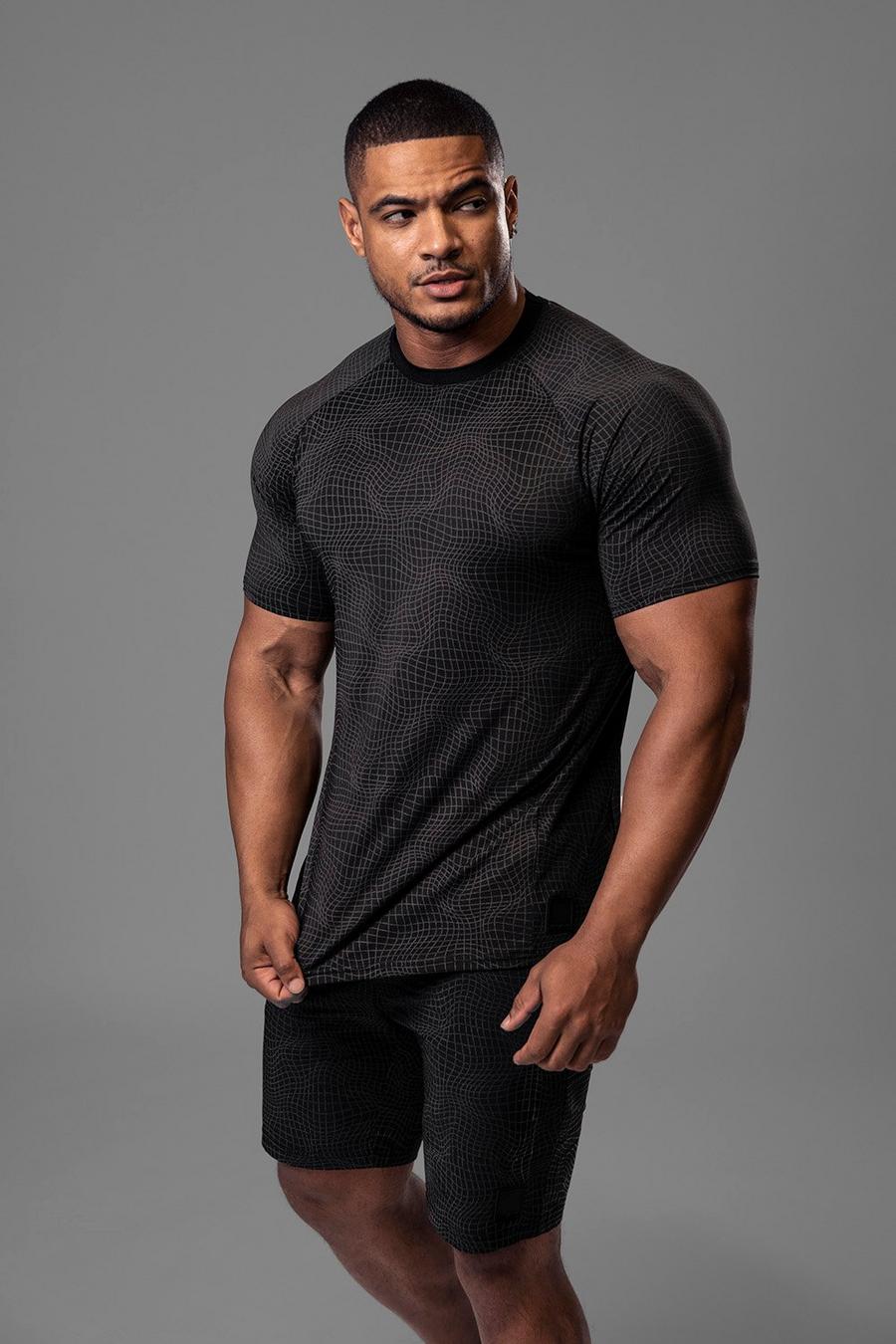 Black Man Active Gym Reflective Grid Print T-Shirt image number 1