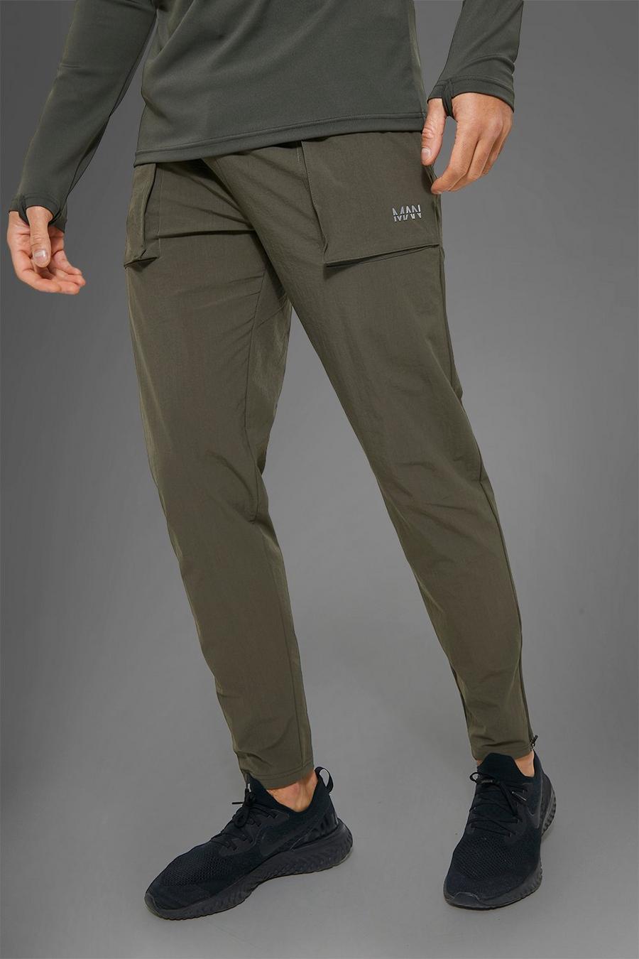 Pantaloni tuta Man Active Gym in nylon con tasche squadrate, Khaki image number 1