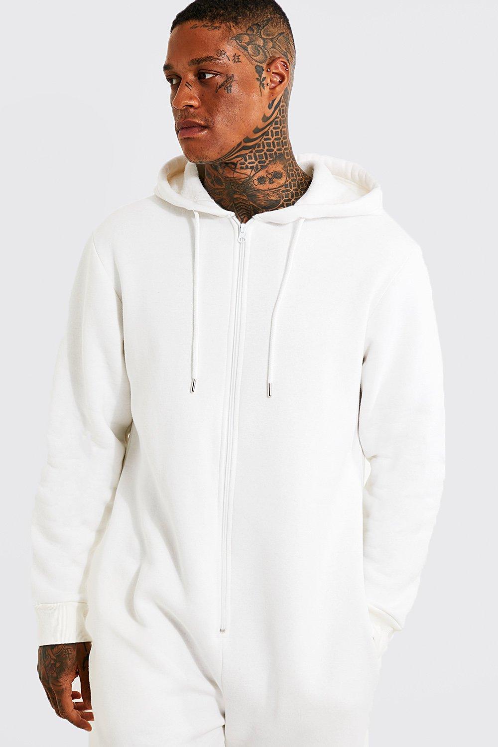 Oude man Illusie Saai Fleece Onesie Met Vervormde Smiley | boohoo