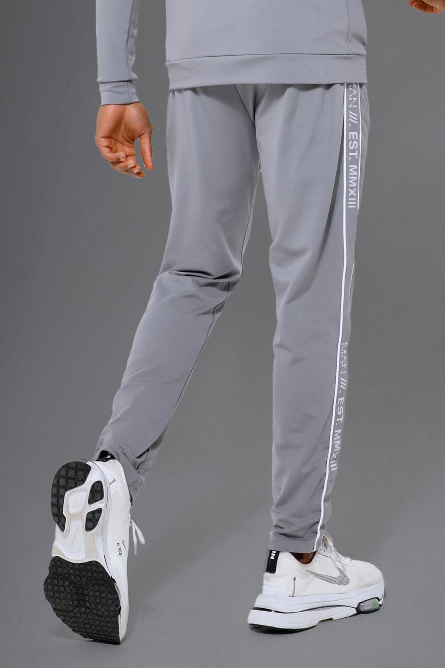 Grey grigio מכנסי טרנינג ספורטיביים לאימונים לחדר הכושר עם פסים, מסדרת Man