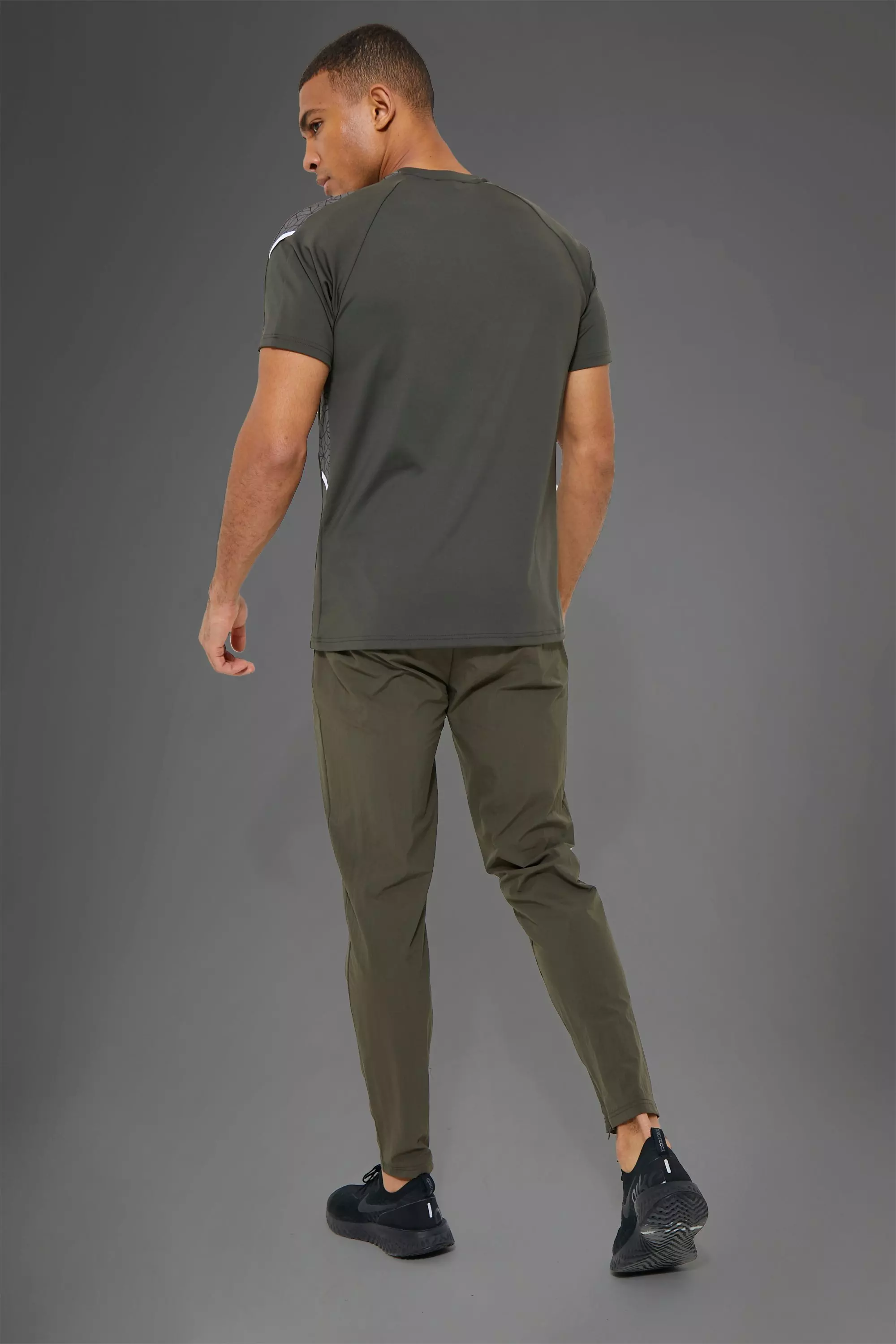 Khaki Man Active Gym Panel Detail Regular Fit T-Shirt alternative image