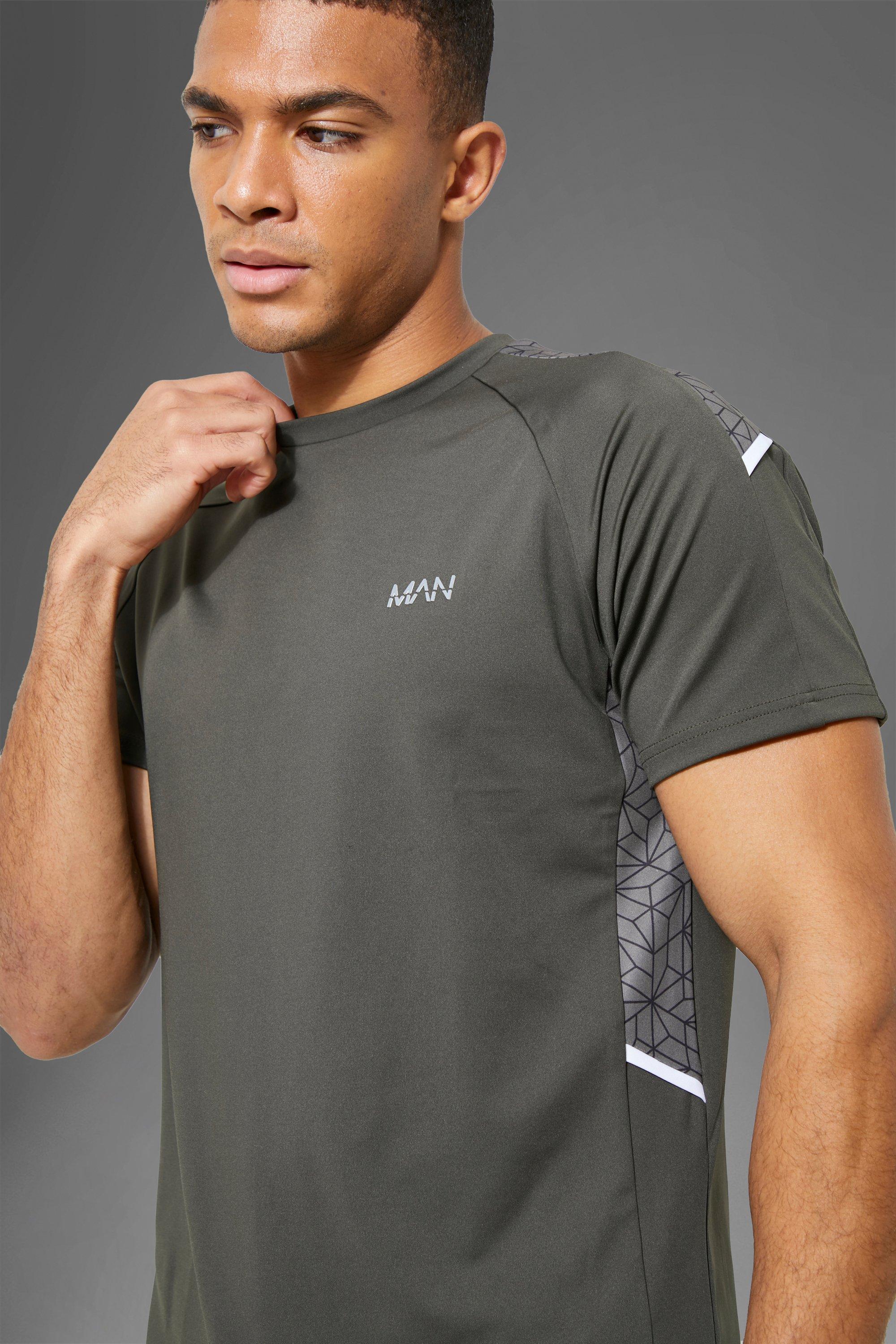 Man Active Gym Panel Detail Regular Fit T-Shirt | boohoo USA