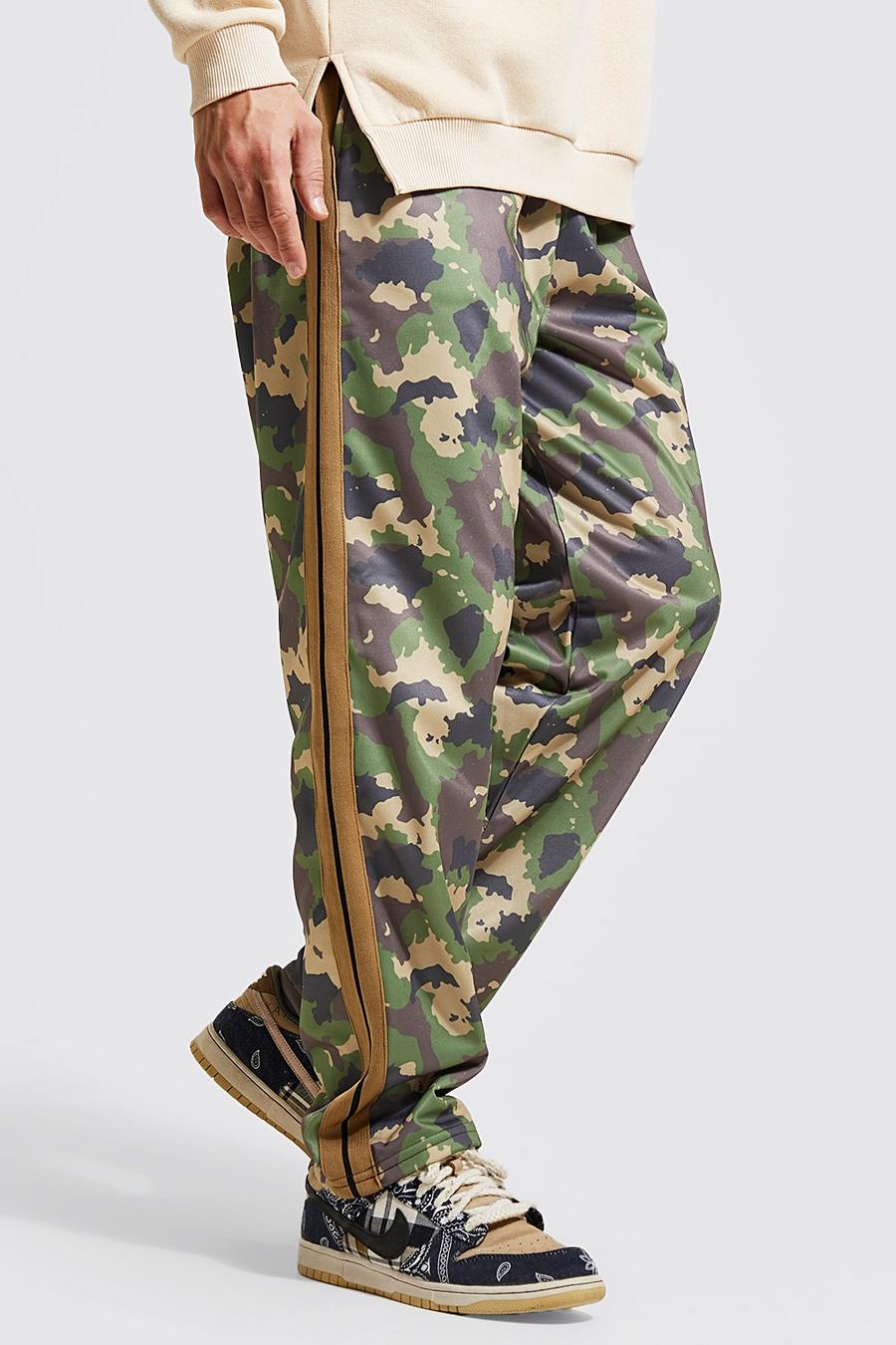 Camouflage Trikot-Jogginghose mit Seitenstreifen, Green image number 1