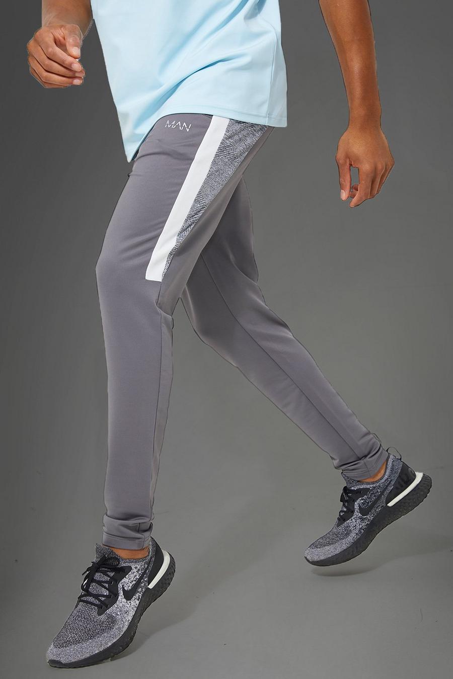 Charcoal grigio מכנסי טרנינג ספורטיביים לאימונים עם פאנל ודוגמה מסדרת Man image number 1