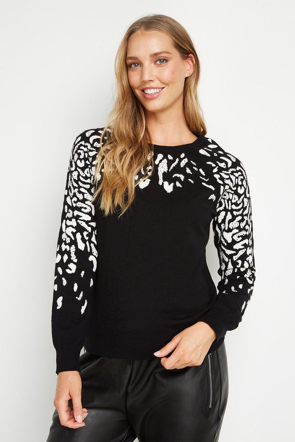 Jumpers & Cardigans | Intarsia Animal Jumper | Wallis