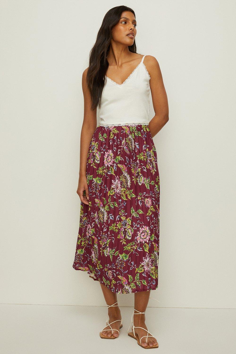 Skirts | Petite Berry Floral Printed Pleated Skirt | Oasis