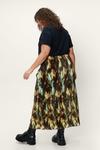 NastyGal Plus Size Plisse Tie Dye Midi Skirt thumbnail 4