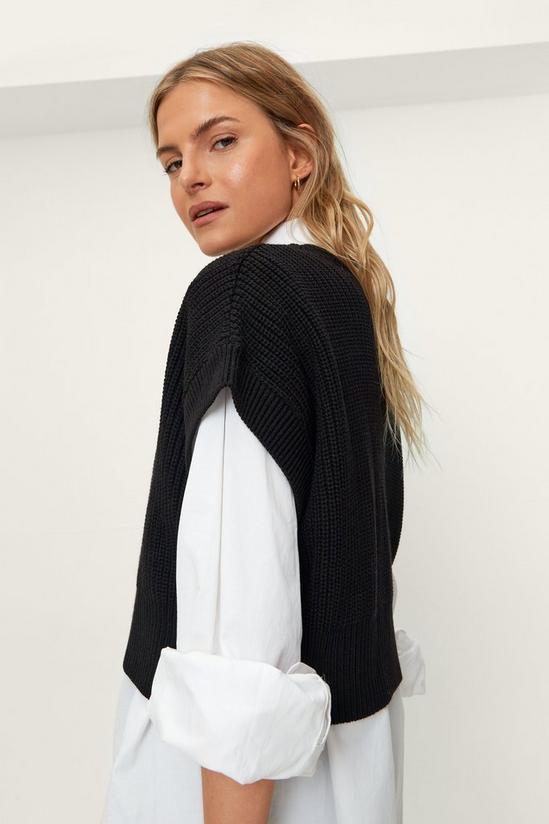 NastyGal Boxy Cropped Knitted Sweater Vest 3