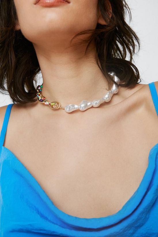 NastyGal Contrast Chain And Pearl Choker Necklace 2