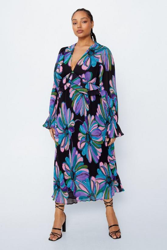 NastyGal Plus Size Floral Pleated Maxi Dress 1